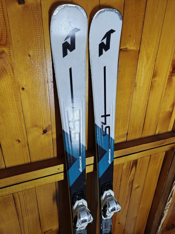 LYŽE NORDICA SENTRA S4 160CM